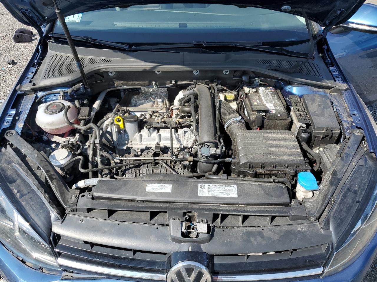 VOLKSWAGEN GOLF SPORTSVAN S