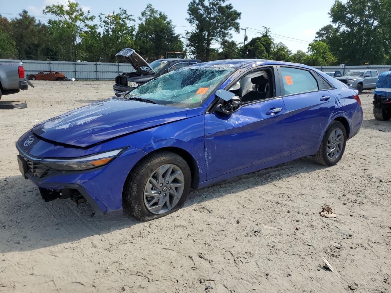 HYUNDAI ELANTRA BLUE