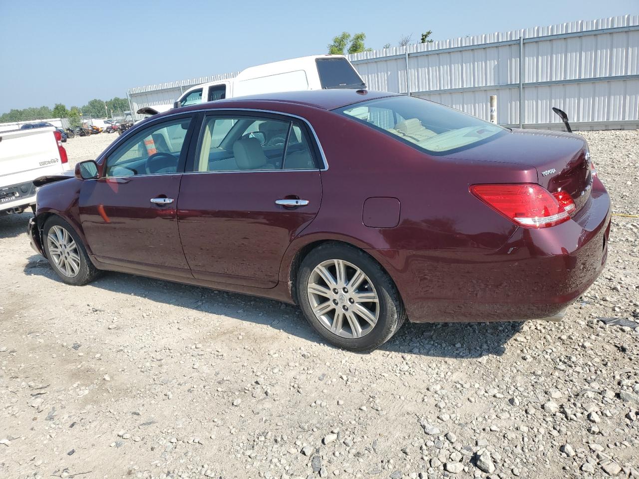 TOYOTA AVALON XL