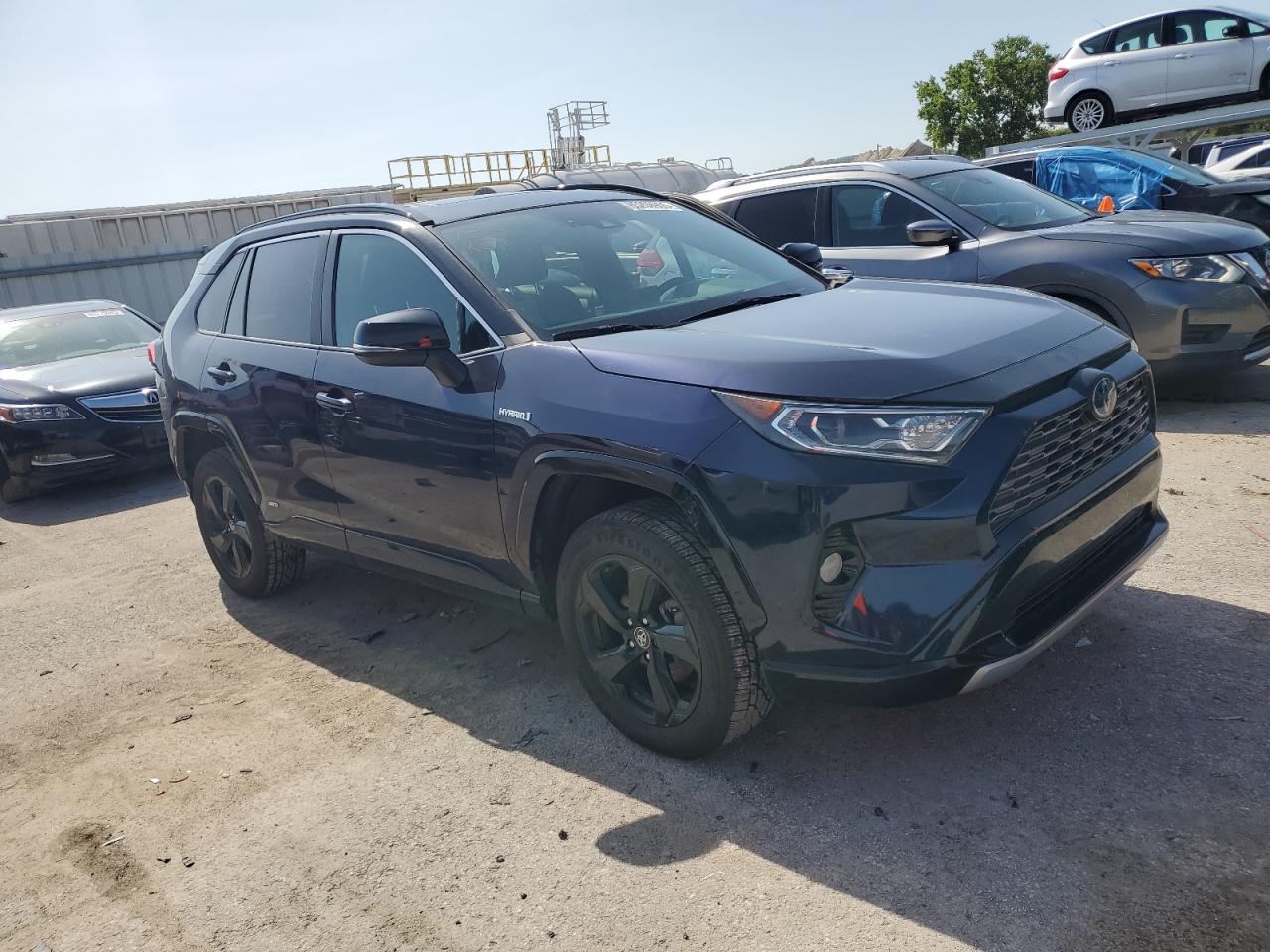 TOYOTA RAV4 XSE