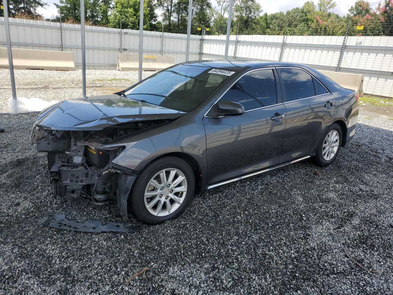 TOYOTA CAMRY BASE