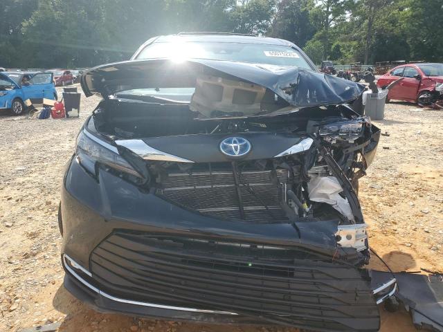 2024 TOYOTA SIENNA XLE 5TDJRKEC4RS185981