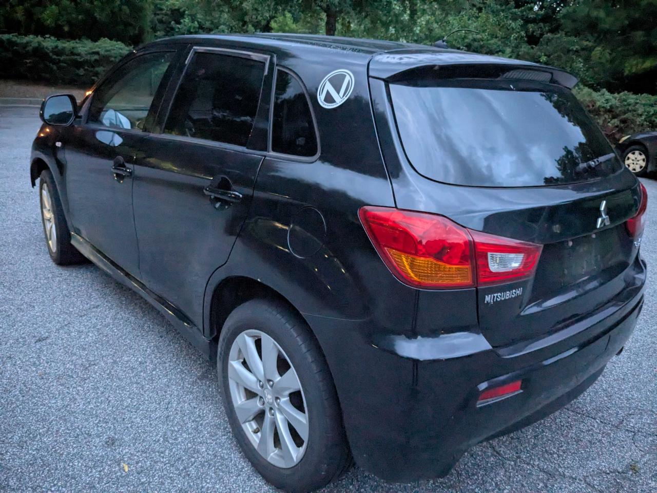 MITSUBISHI OUTLANDER ES