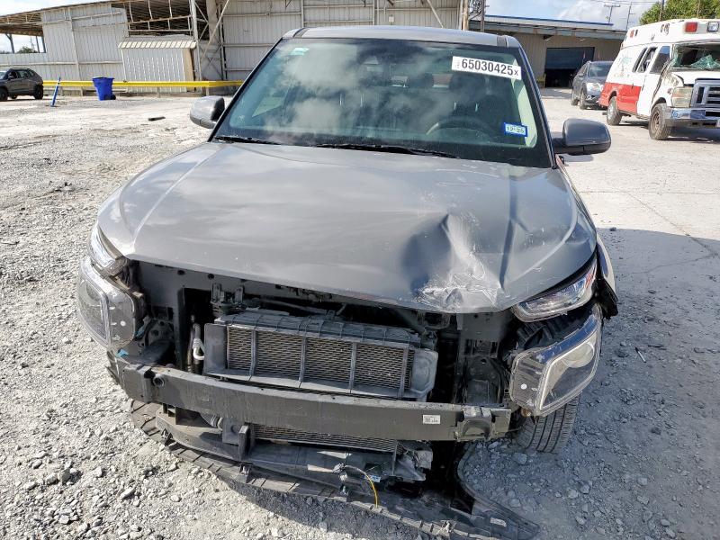 2022 HYUNDAI VENUE SE KMHRB8A38NU156419