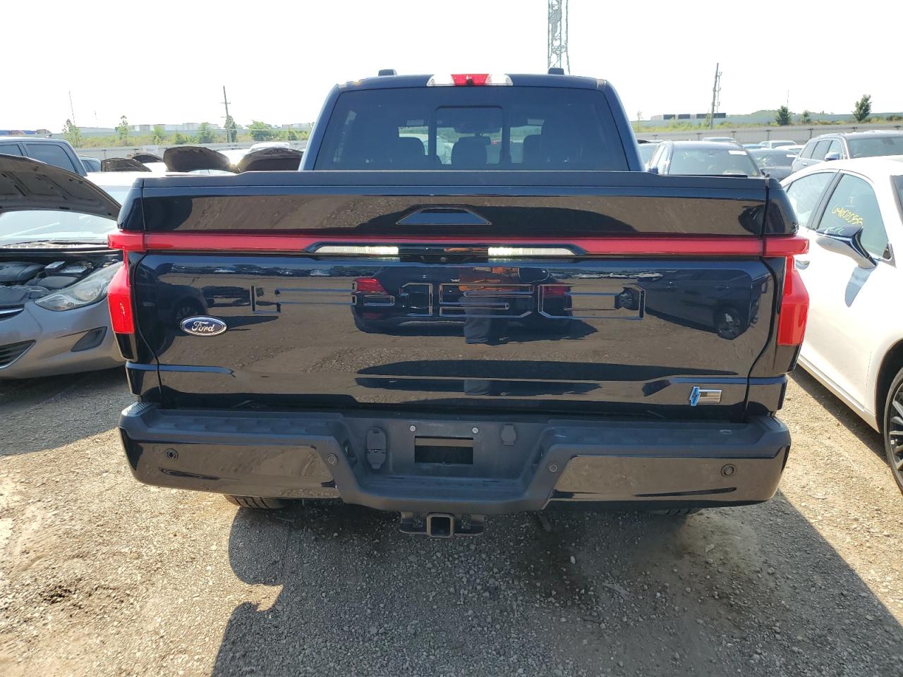 FORD F-150 LIGHTNING PRO