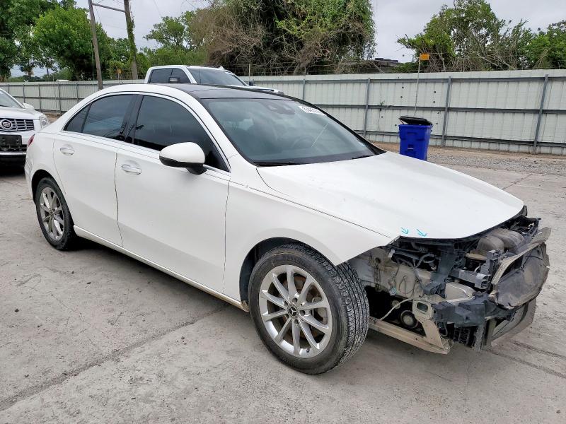 2019 MERCEDES-BENZ A 220 WDD3G4EB5KW006358