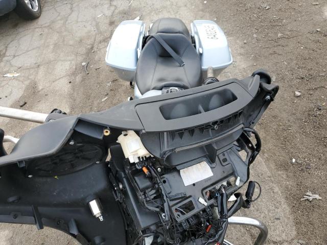 2023 HARLEY-DAVIDSON FLHX 1HD1KBC11PB615183