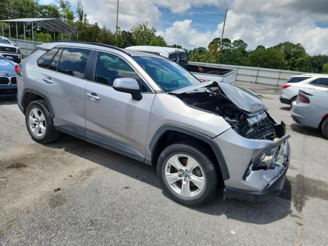 2020 TOYOTA RAV4 XLE 2T3W1RFV9LC070354