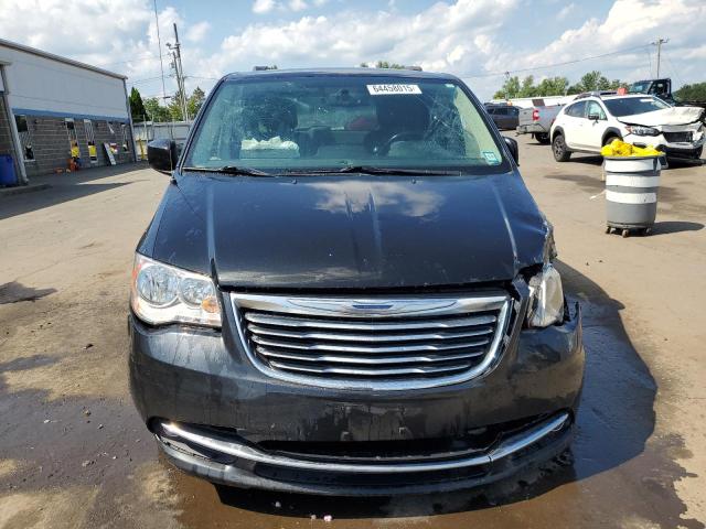 2016 CHRYSLER TOWN & COU 2C4RC1BG4GR247973