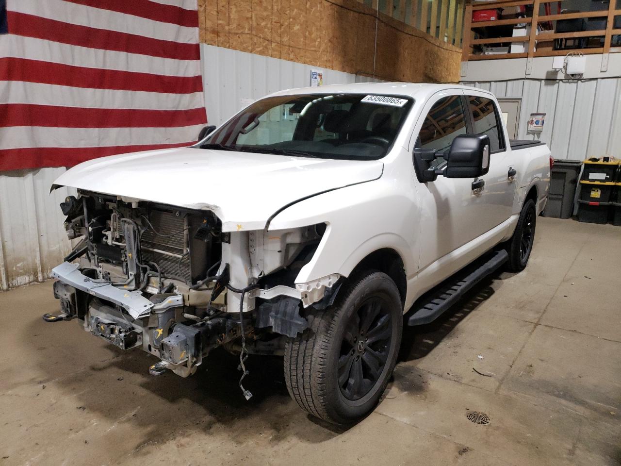 NISSAN TITAN SV