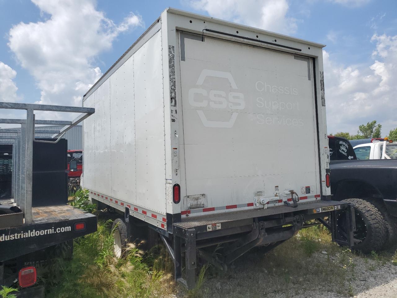 FORD ECONOLINE E450 SUPER DUTY CUTAWAY VAN