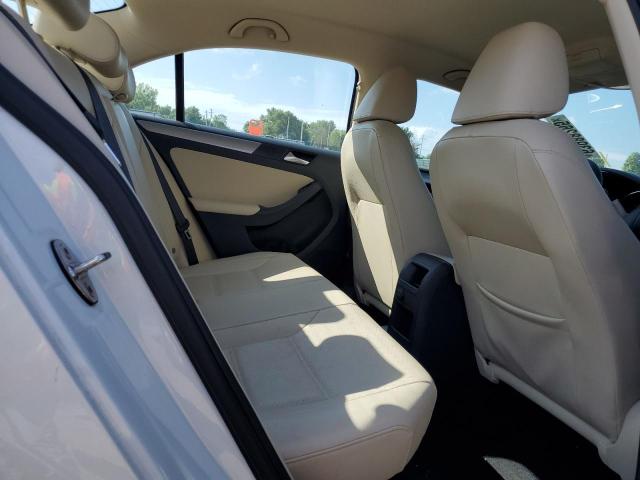 2018 VOLKSWAGEN JETTA SE 3VWDB7AJ4JM225934