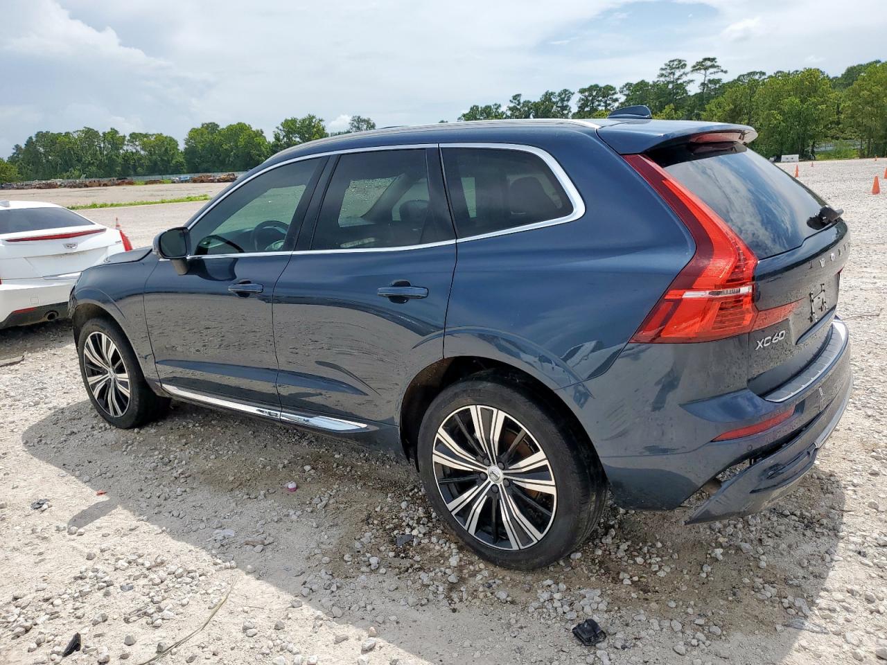 VOLVO XC60 B5 INSCRIPTION