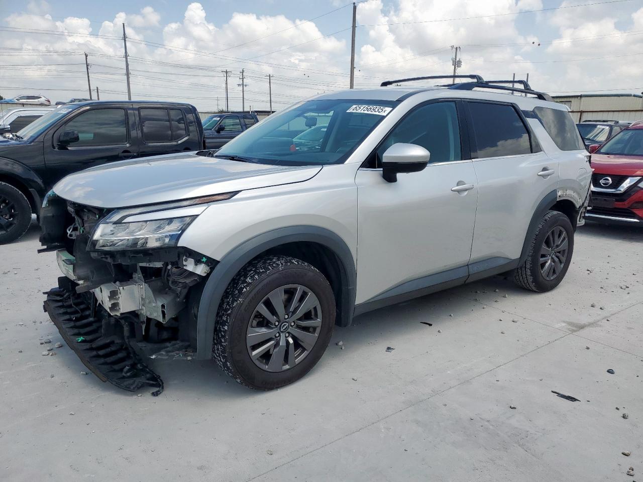 NISSAN PATHFINDER SV
