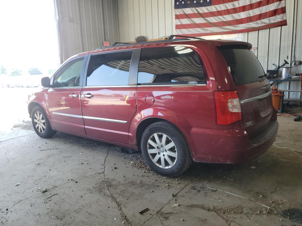 CHRYSLER TOWN & COUNTRY TOURING L