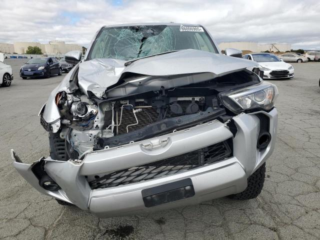 2016 TOYOTA 4RUNNER SR JTEBU5JR0G5360563