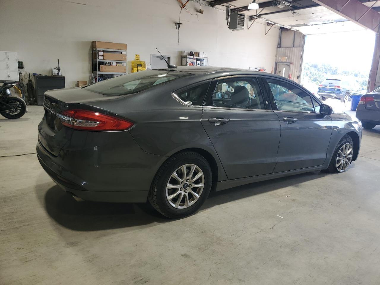 FORD FUSION S