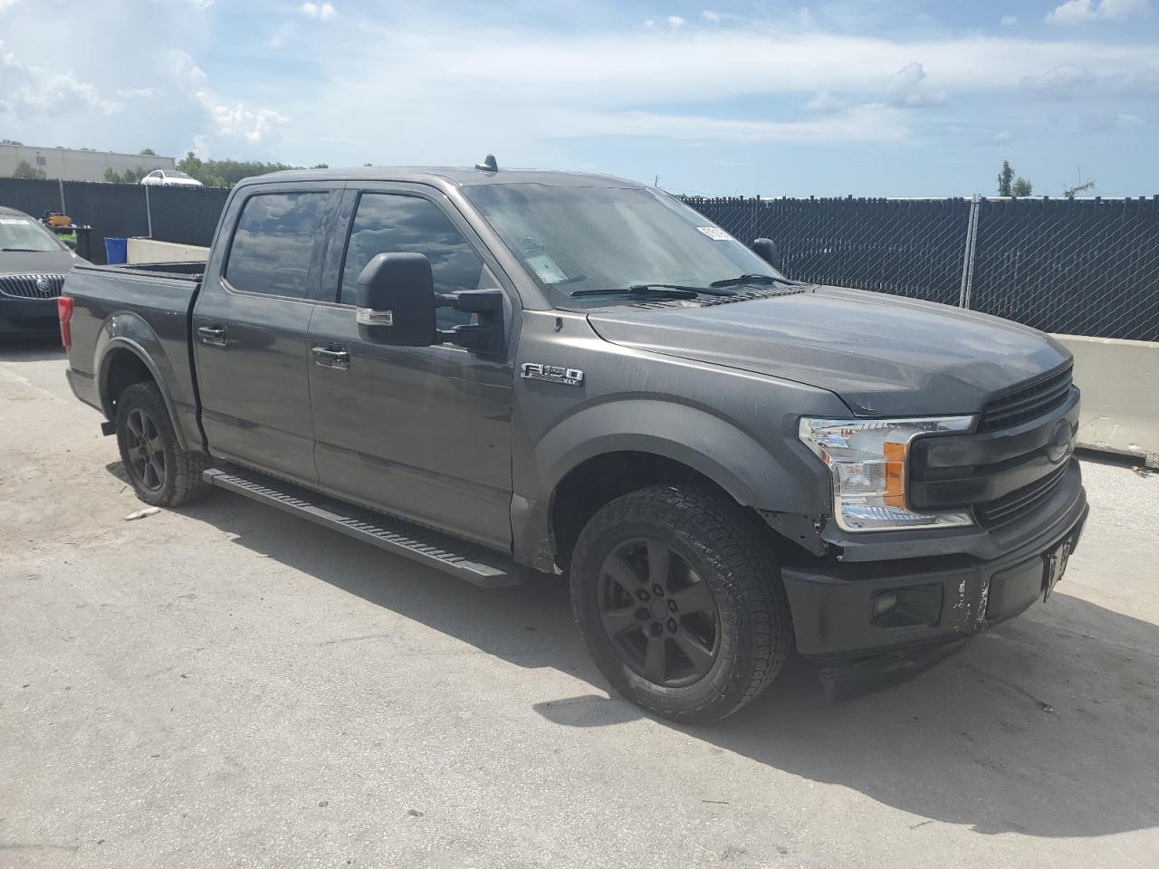 FORD F-150 SUPERCREW