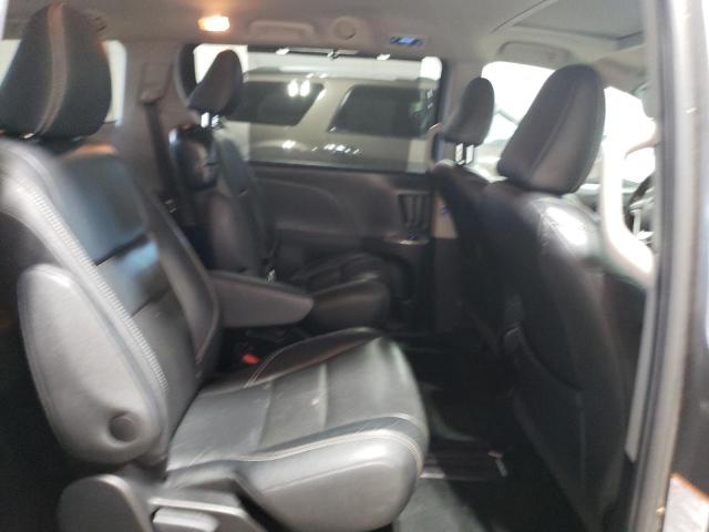 2017 TOYOTA SIENNA SE 5TDXZ3DC7HS886644