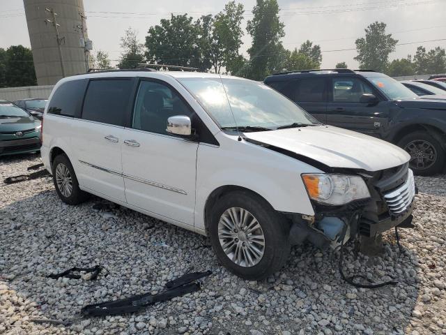 2015 CHRYSLER TOWN & COU - 2C4RC1CGXFR674703