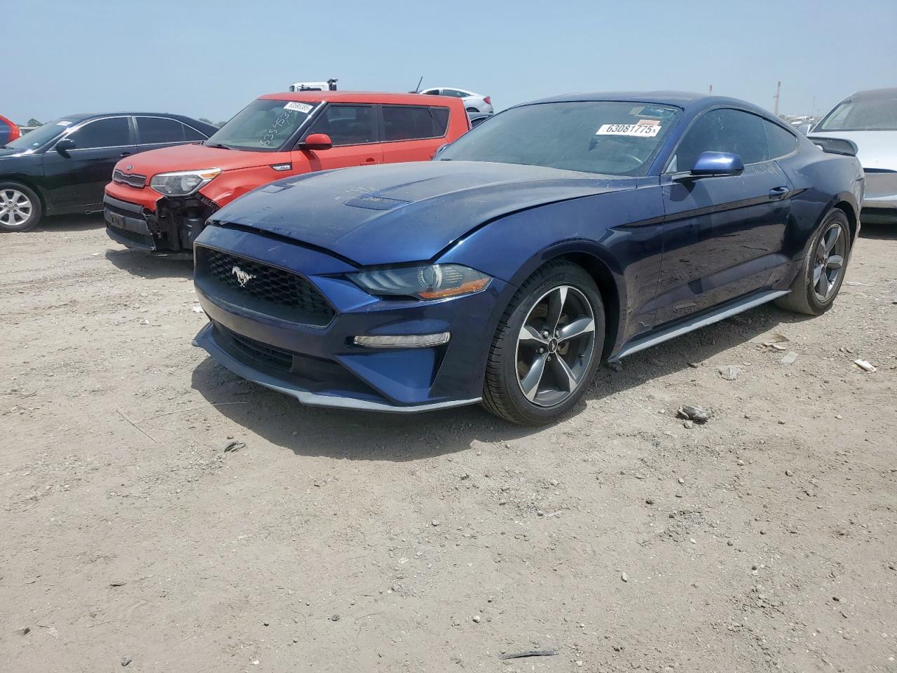 FORD MUSTANG