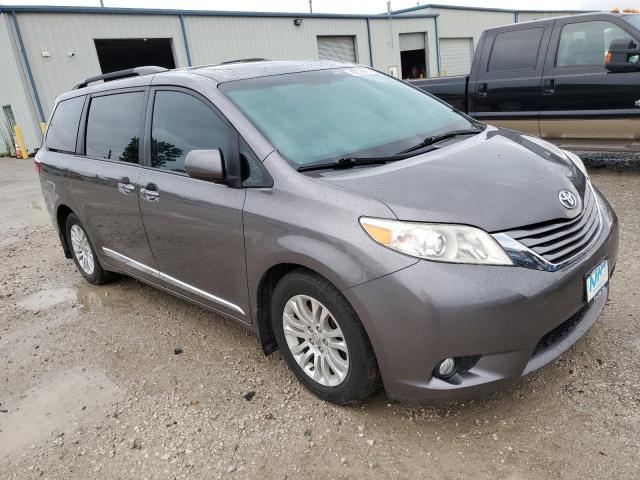 2017 TOYOTA SIENNA XLE - 5TDYZ3DC3HS899685