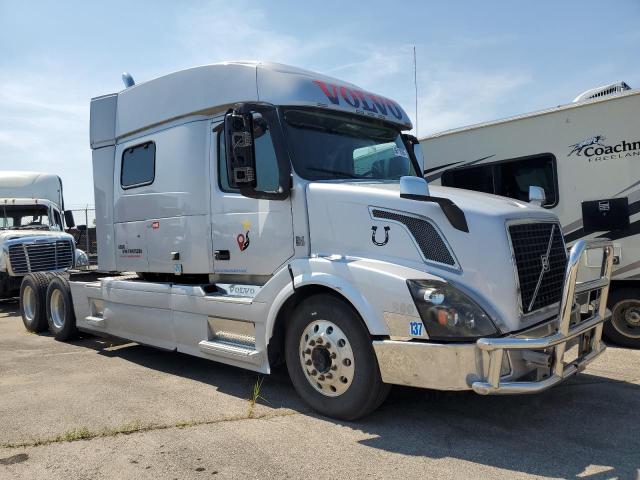 VOLVO VN VNL 2015 silver tractor diesel 4V4NC9EH0FN185280 photo #1