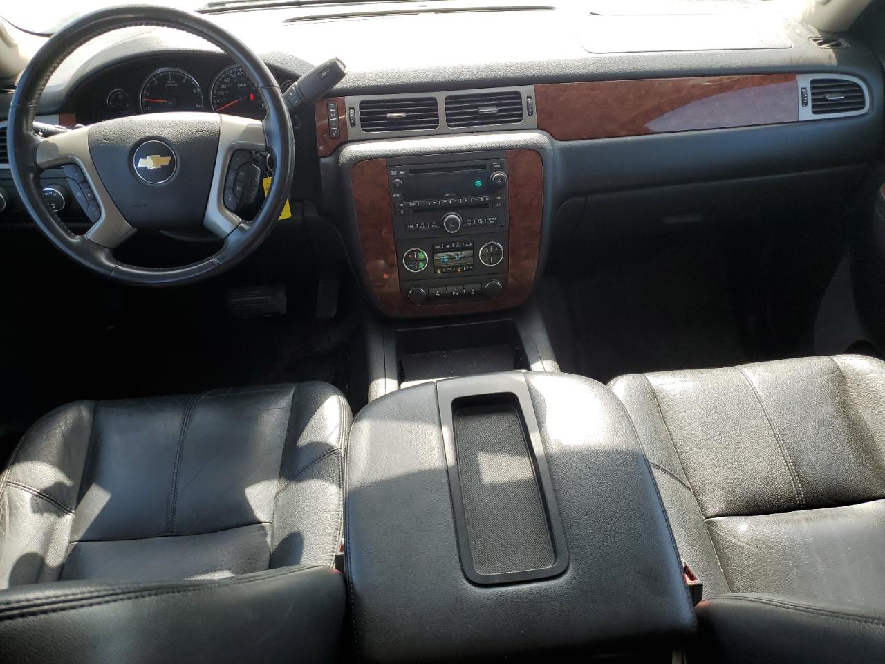 CHEVROLET SUBURBAN K1500 LT