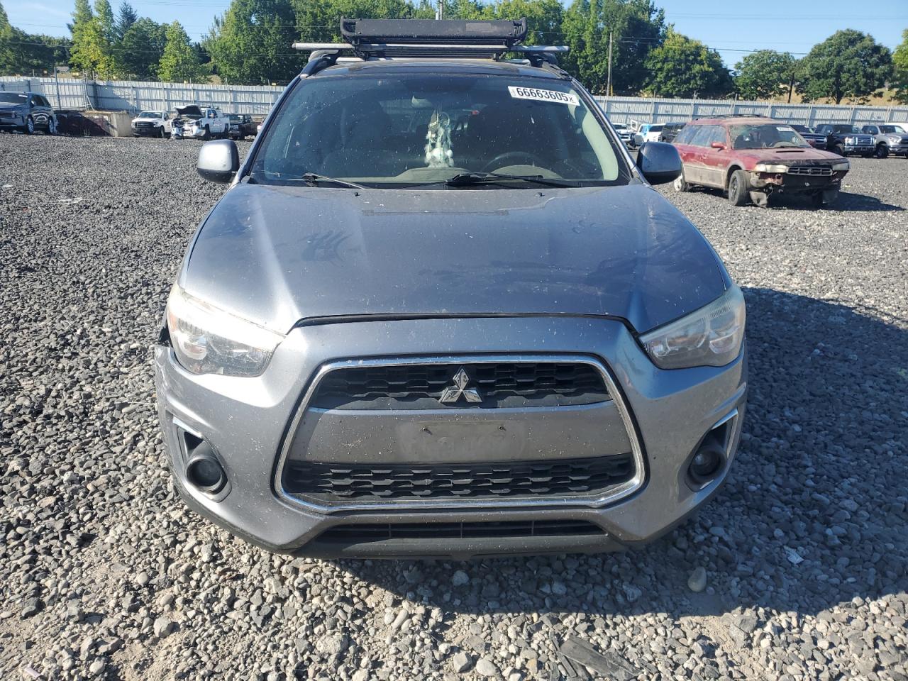 MITSUBISHI OUTLANDER SE
