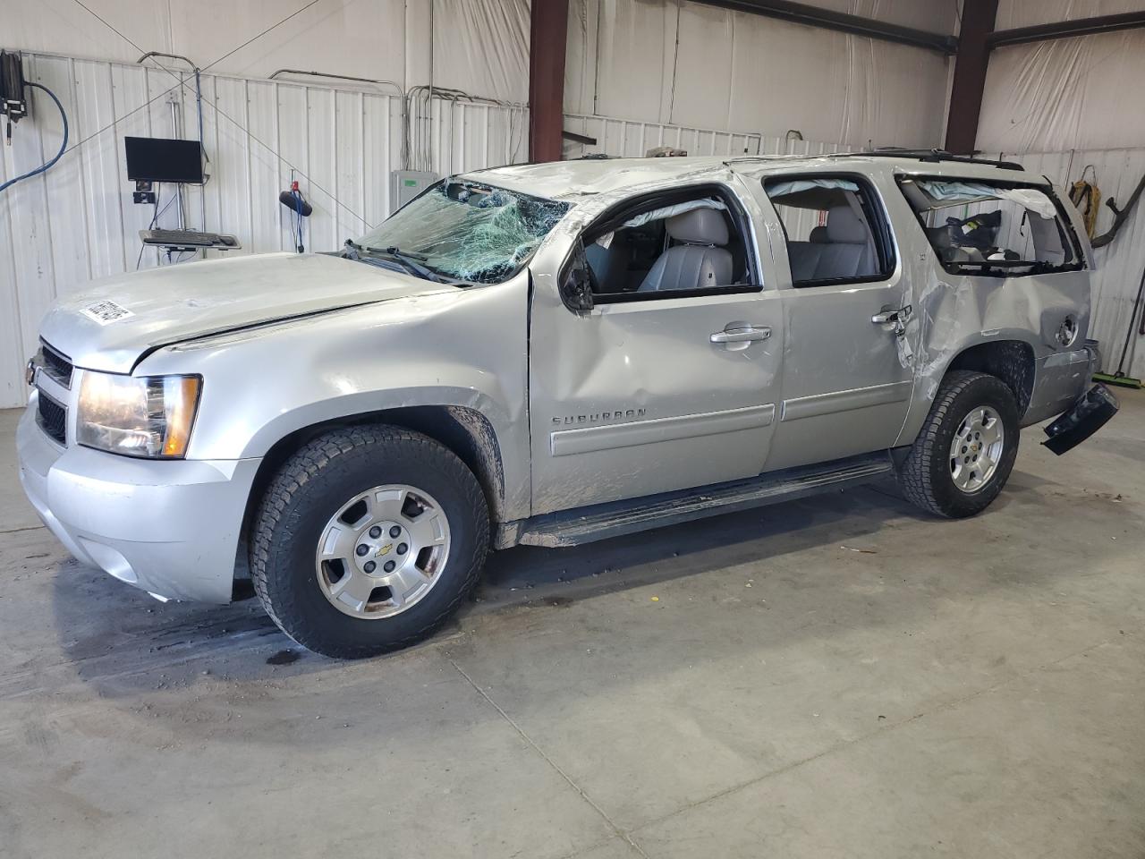 CHEVROLET SUBURBAN C1500 LT