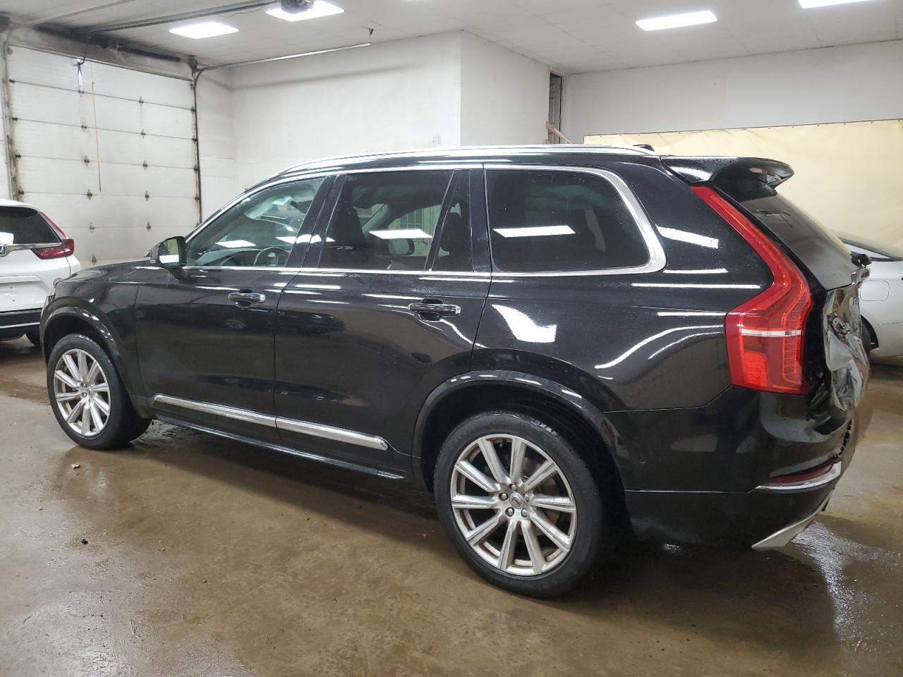 VOLVO XC90 T6