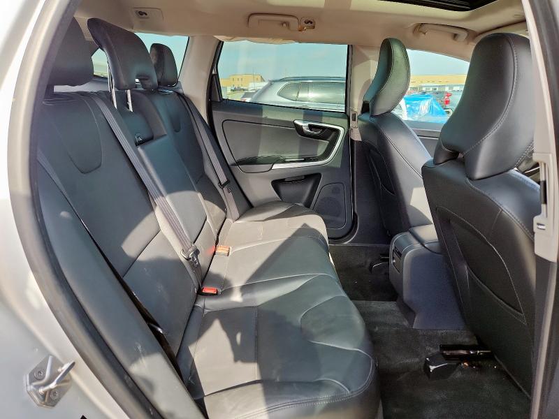 2016 VOLVO XC60 T5 PL YV440MDM0G2809757