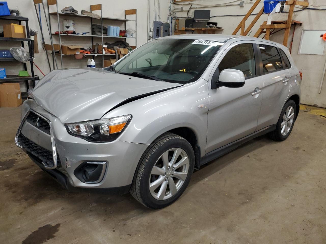 MITSUBISHI OUTLANDER ES
