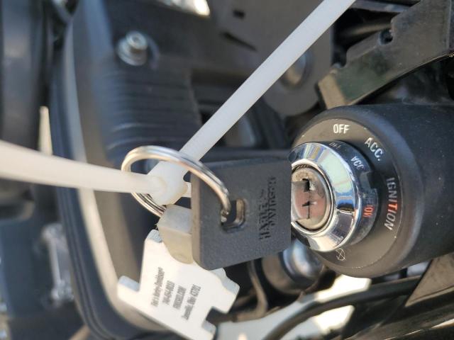 2019 HARLEY-DAVIDSON XL883 N 1HD4LE212KC407443