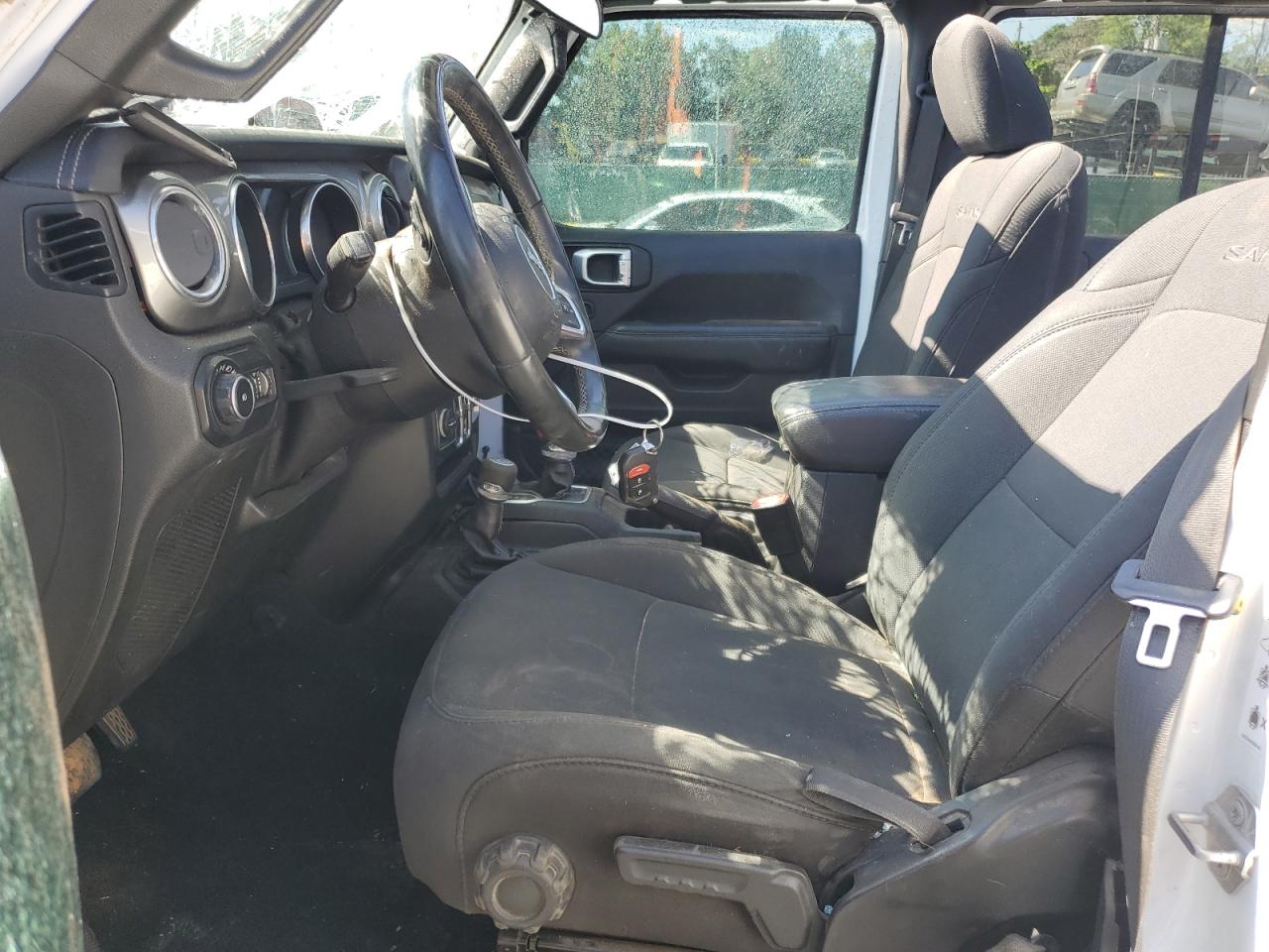 JEEP WRANGLER SAHARA