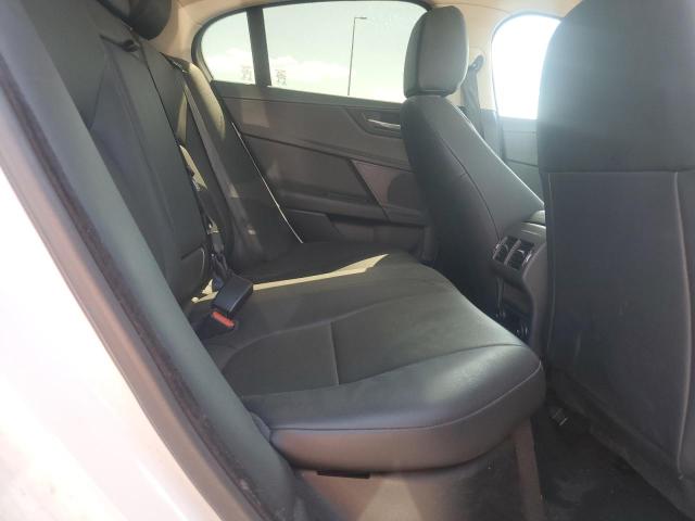 2017 JAGUAR XE SAJAR4BG5HA975449