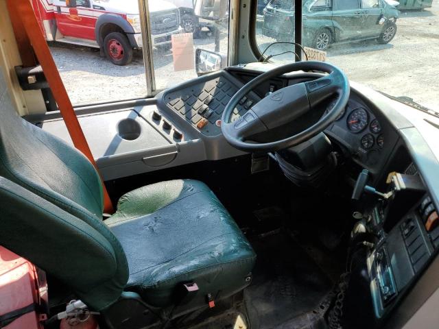 2014 IC CORPORATION 3000 CE #3208785373