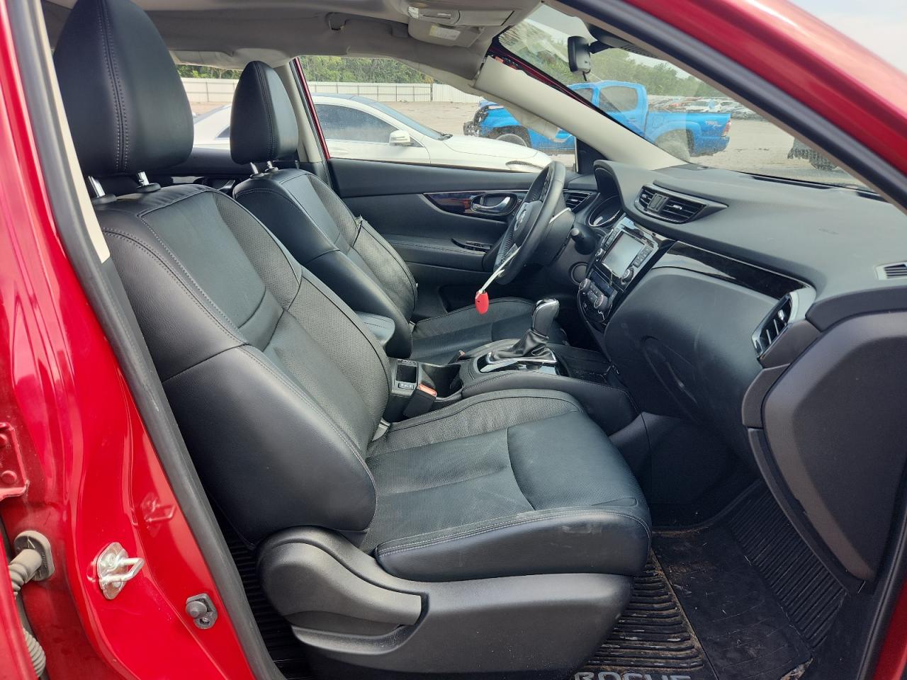 NISSAN ROGUE SPORT S