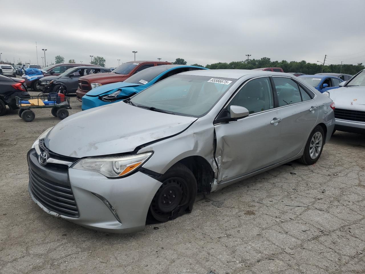 TOYOTA CAMRY LE