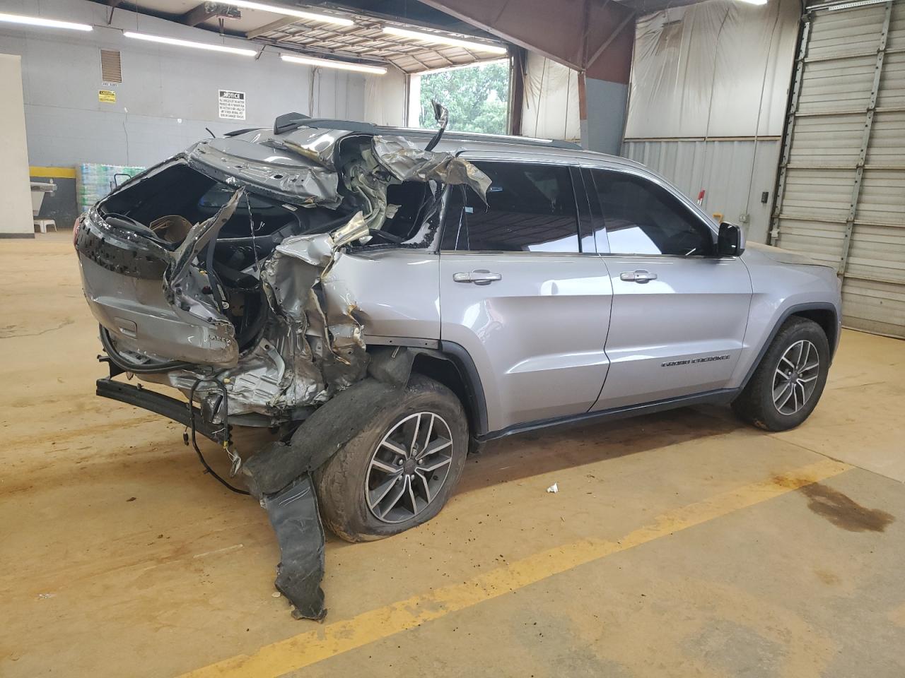 JEEP GRAND CHEROKEE LAREDO