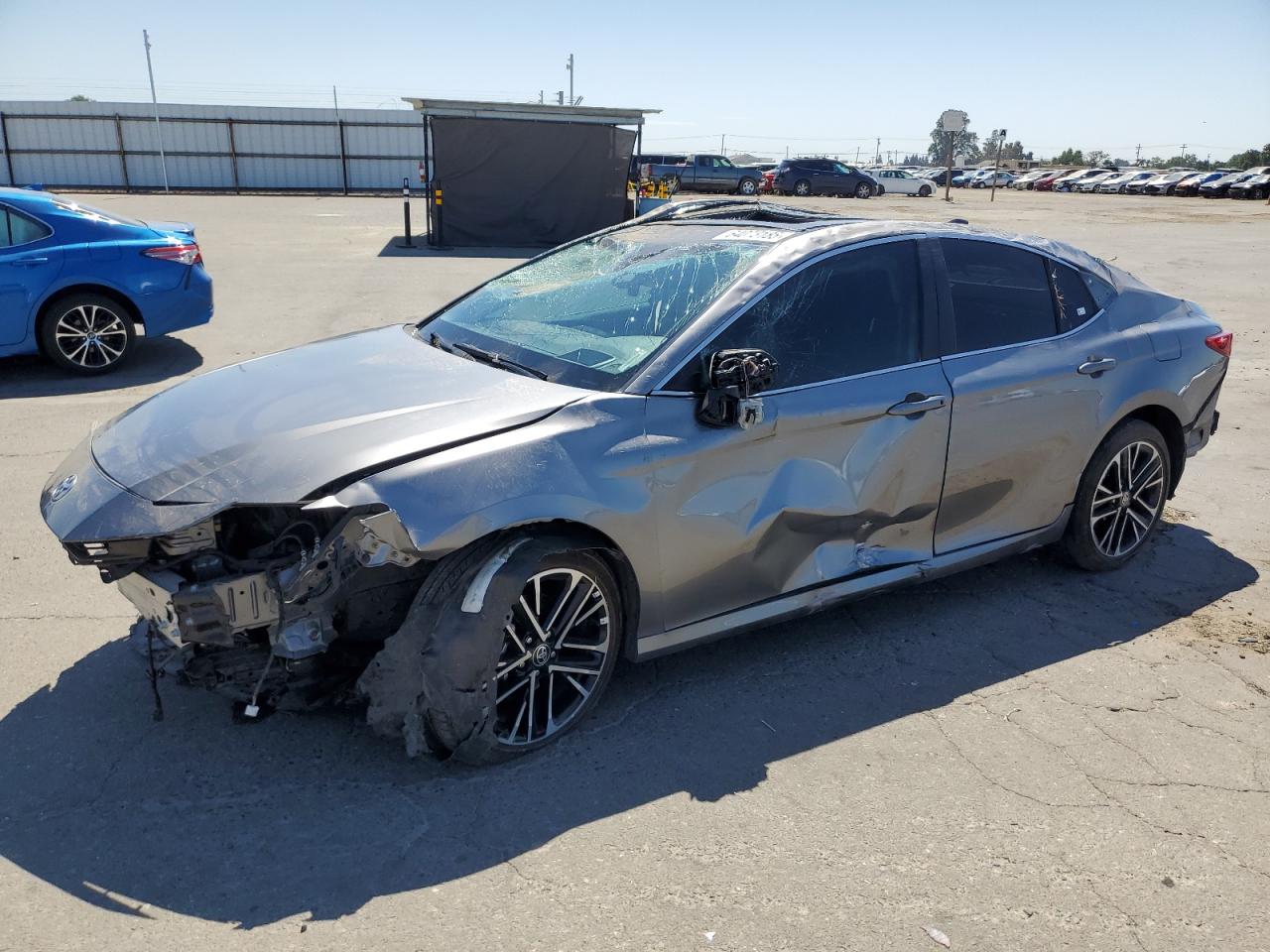 TOYOTA CAMRY XSE