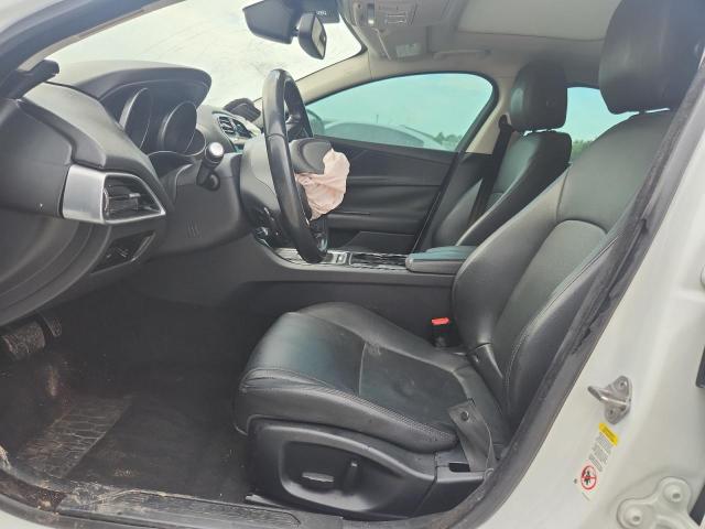 2017 JAGUAR XE SAJAR4BG8HA977888