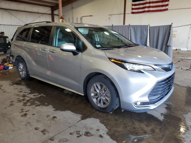 2022 TOYOTA SIENNA XLE - 5TDJSKFC4NS048133