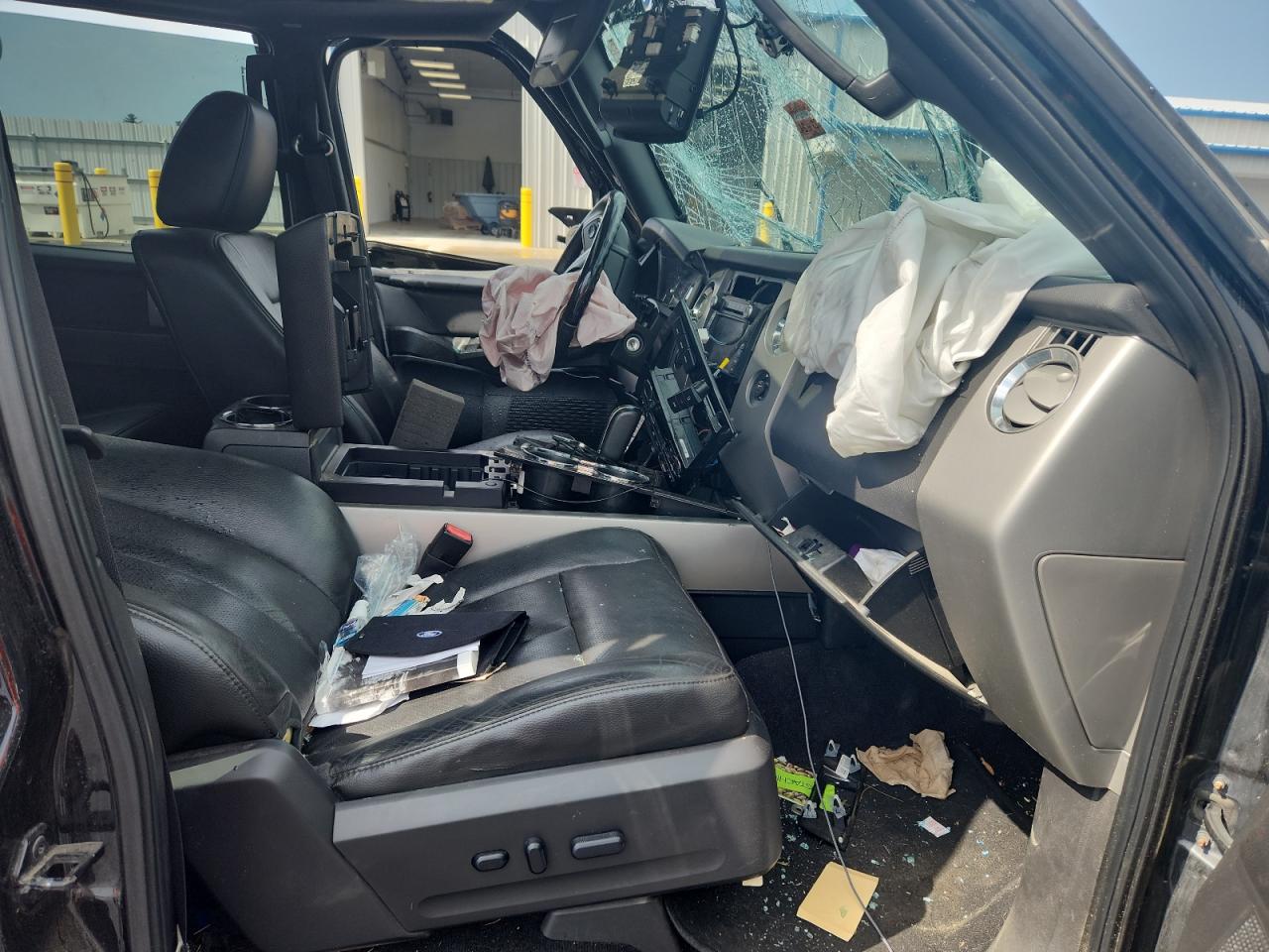 FORD EXPEDITION LIMITED