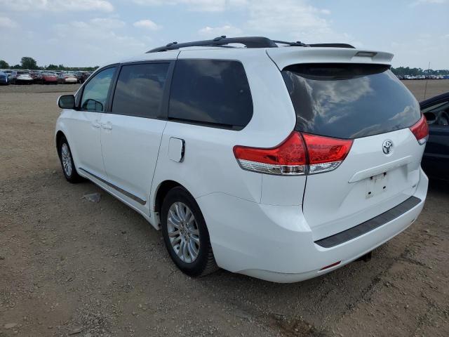 TOYOTA SIENNA XLE 2011 white  gas 5TDYK3DC3BS064536 photo #3