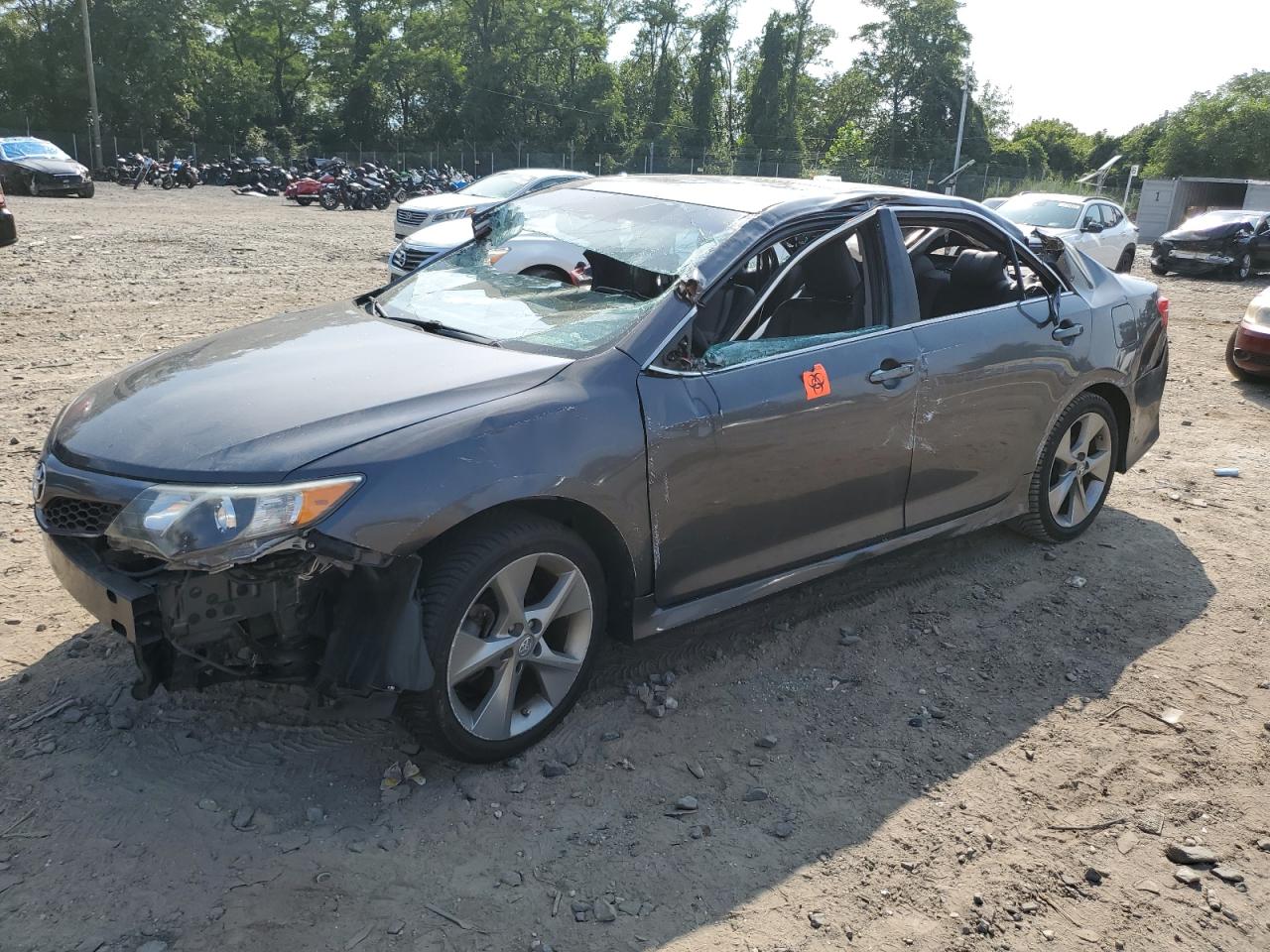 TOYOTA CAMRY SE