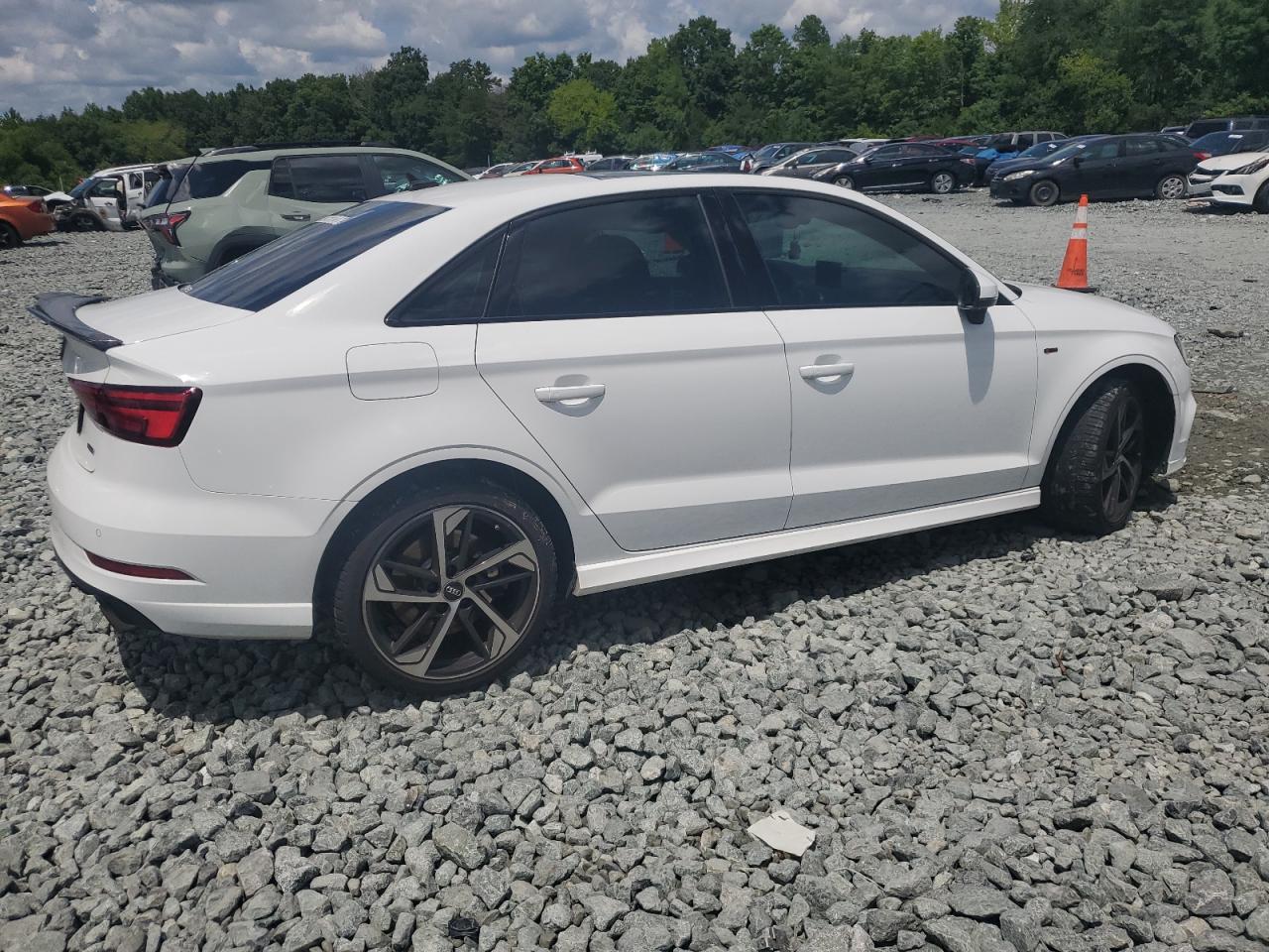 AUDI A3 S-LINE PREMIUM