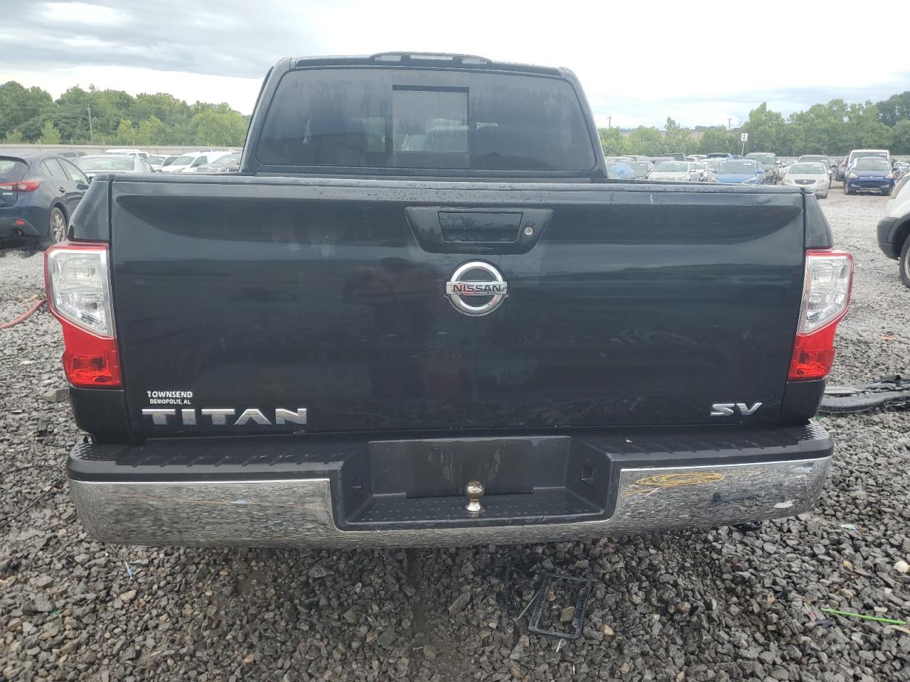 NISSAN TITAN S
