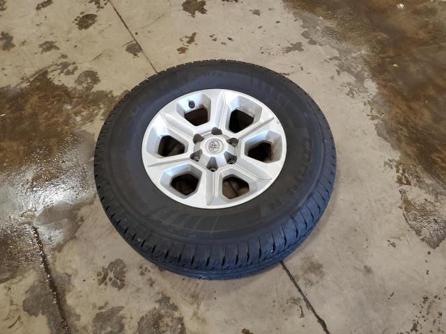 2018 TOYOTA 4RUNNER SR - JTEBU5JR9J5558999