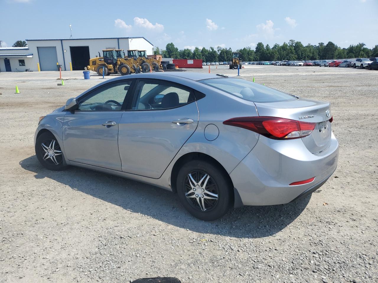 HYUNDAI ELANTRA SE